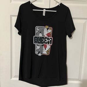 Disney LuLaRoe Alice in Wonderland Queen of Hearts tee shirt - Size medium
